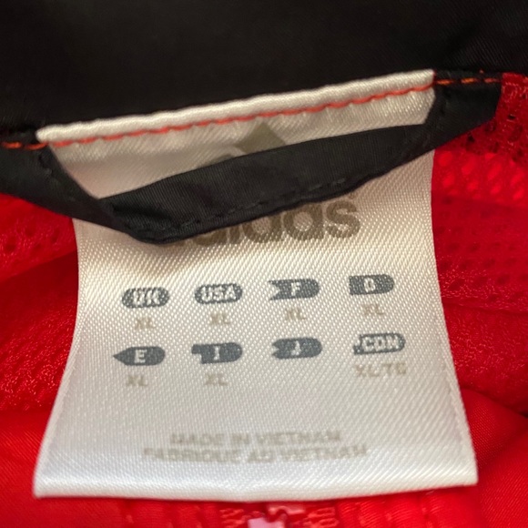 Adidas Windbreaker - Picture 6 of 6